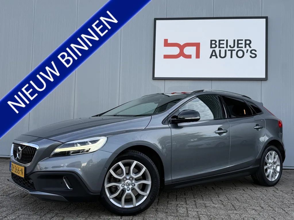 Volvo V40 Cross Country (2019) — foto 1