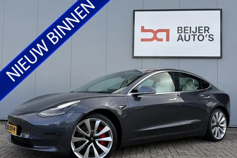 Tesla Model 3 (2019)