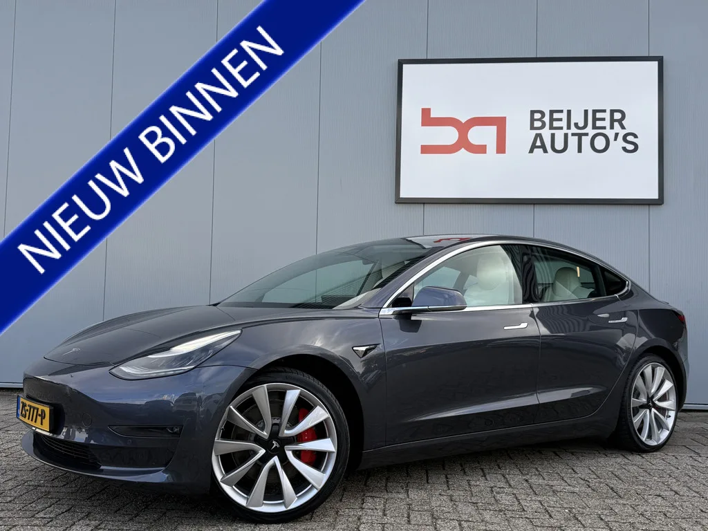 Tesla Model 3 (2019) — foto 1
