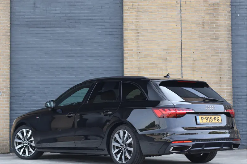 Audi A4 (2022)