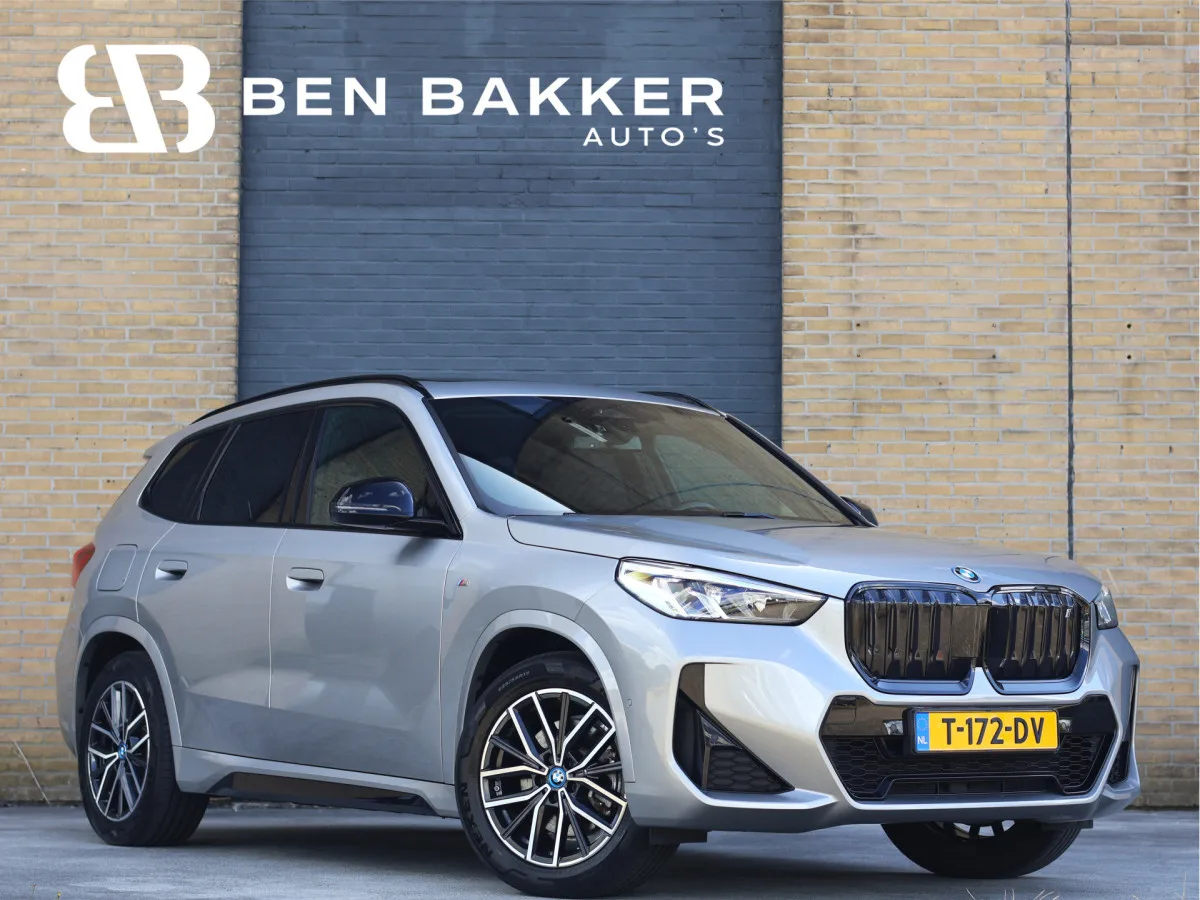 BMW iX1 (2023) — foto 1