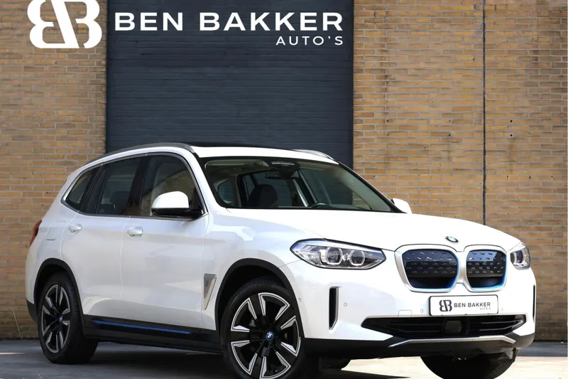 BMW iX3 (2021)