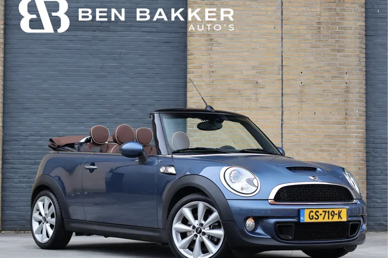 MINI Cabrio (2011)