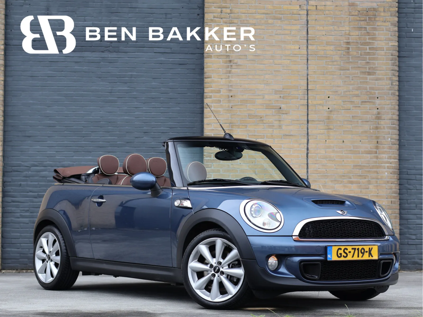 MINI Cabrio (2011) — foto 1