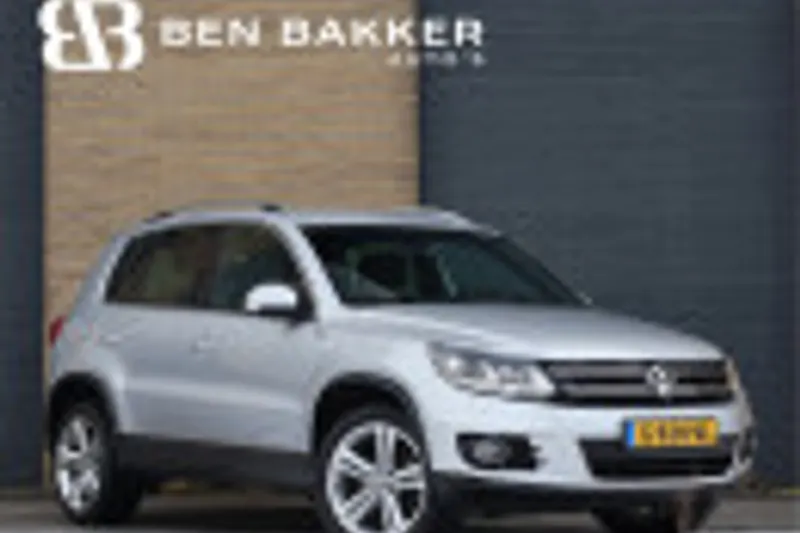 Volkswagen Tiguan (2015)