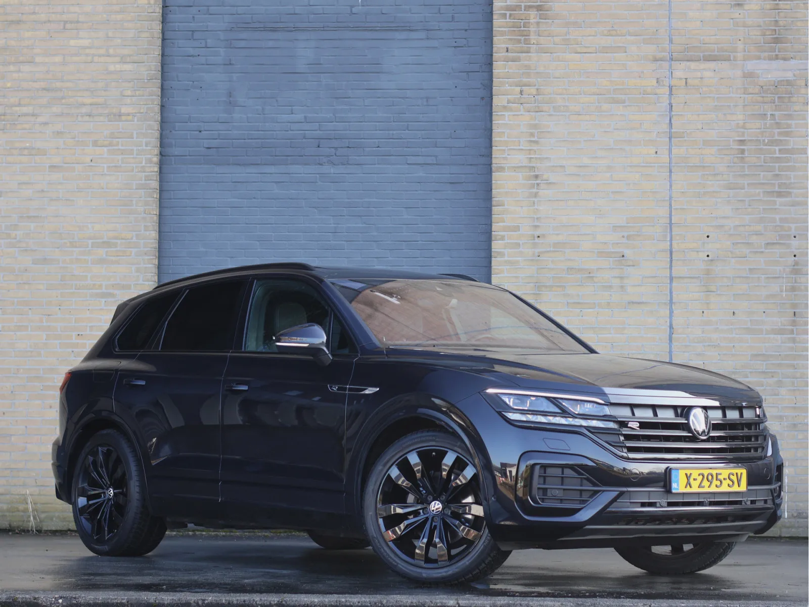 Volkswagen Touareg (2022) — foto 1