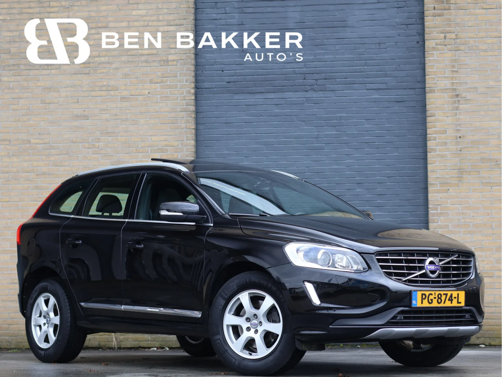 Volvo XC60 (2017) — foto 1