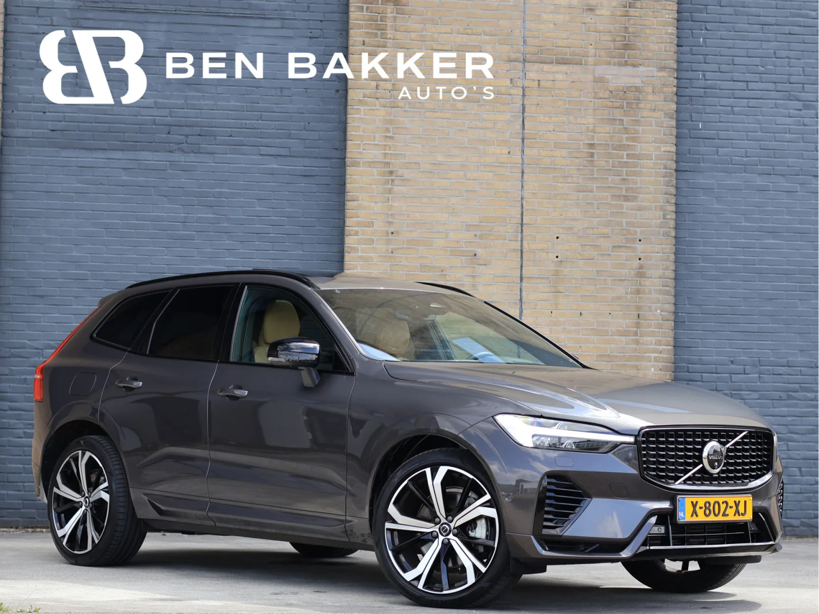 Volvo XC60 (2024) — foto 1