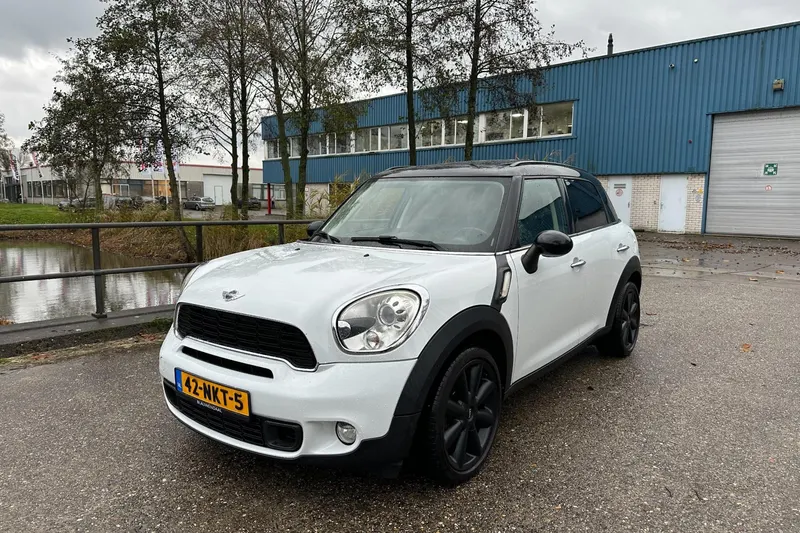 MINI Countryman (2010)