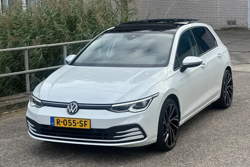 Volkswagen Golf (2022)