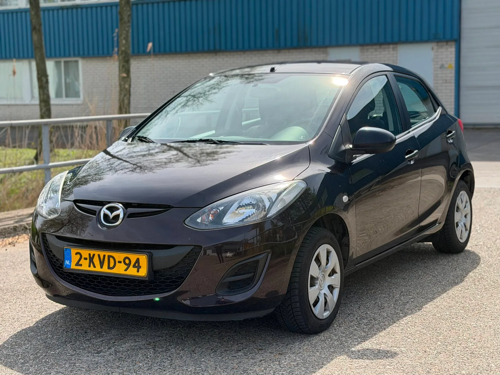 Mazda 2 (2013) — foto 1