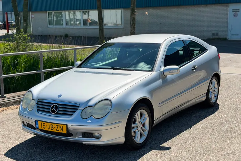 Mercedes-Benz C-Klasse (2002)