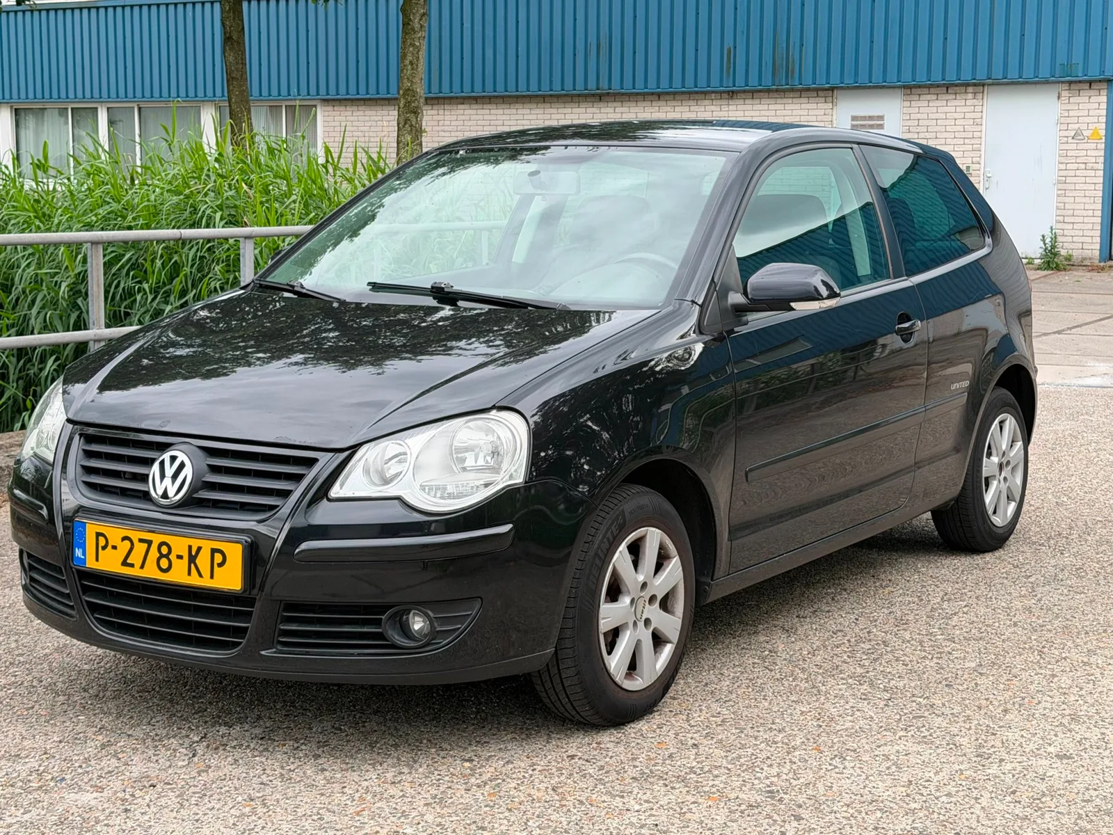 Volkswagen Polo (2009) — foto 1