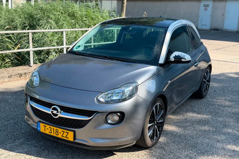 Opel Adam (2017)