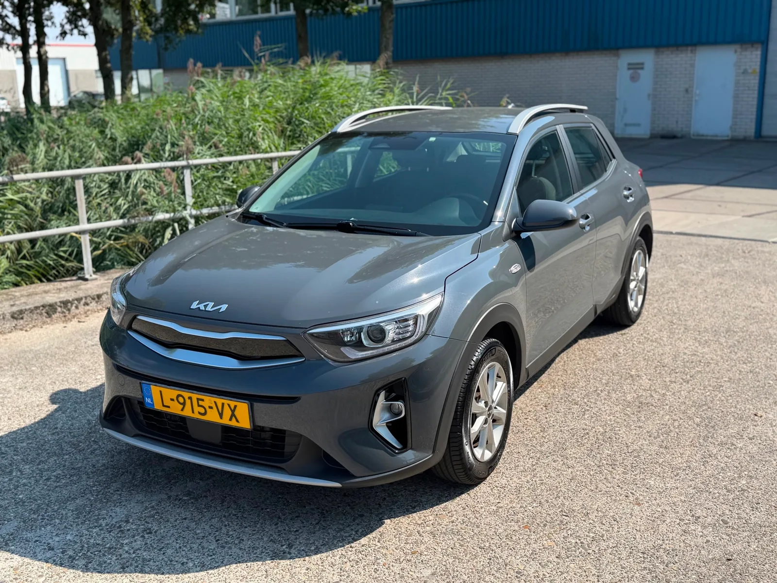 Kia Stonic (2021) — foto 1