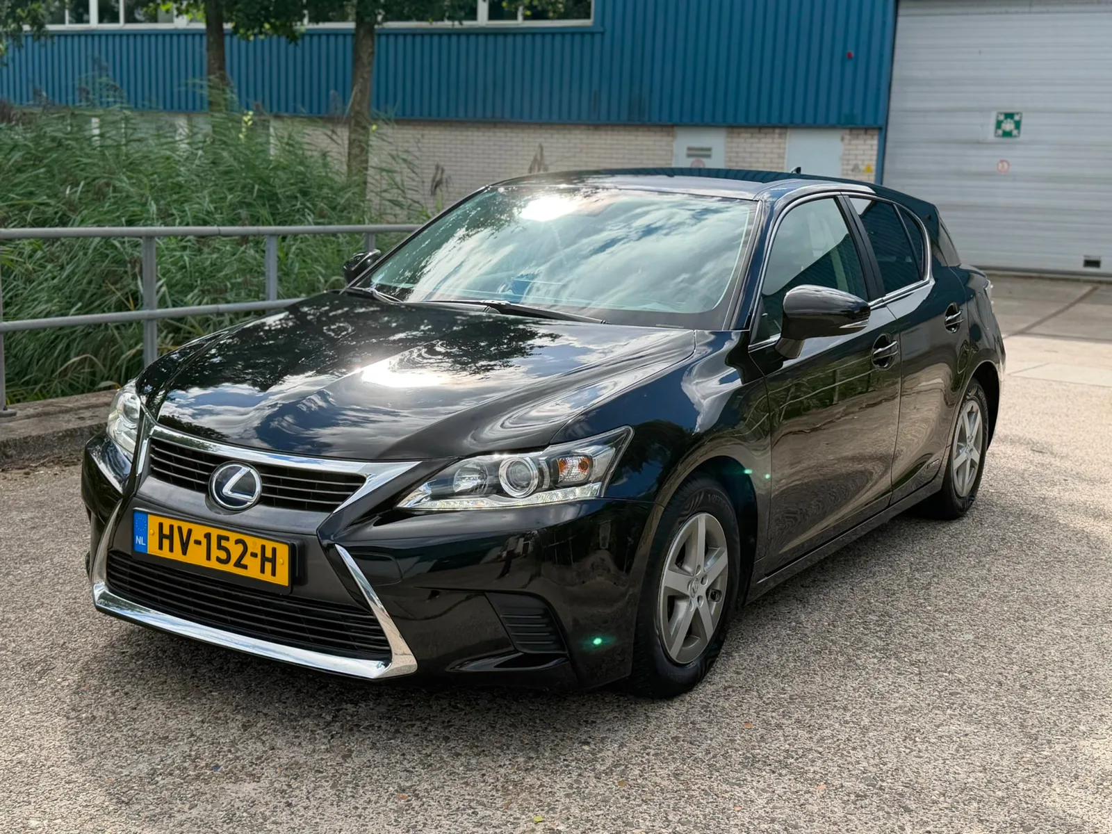 Lexus CT (2015) — foto 1