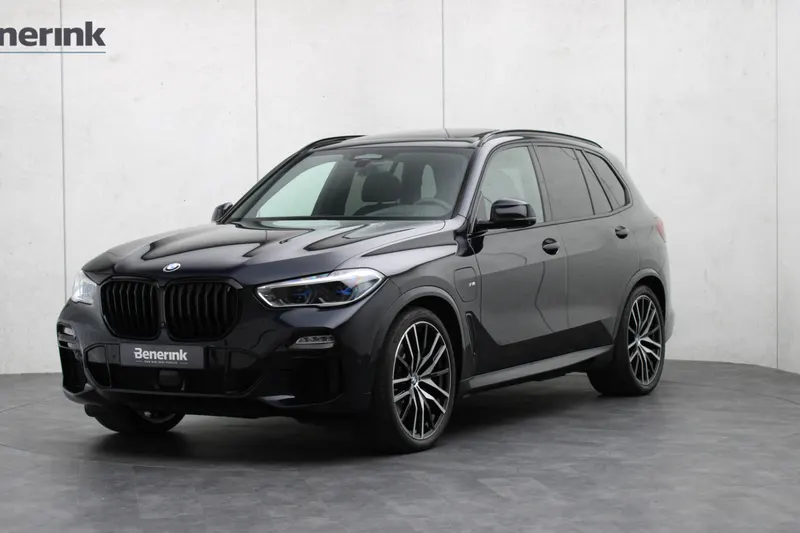 BMW X5 (2021)