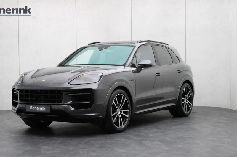 Porsche Cayenne (2023)