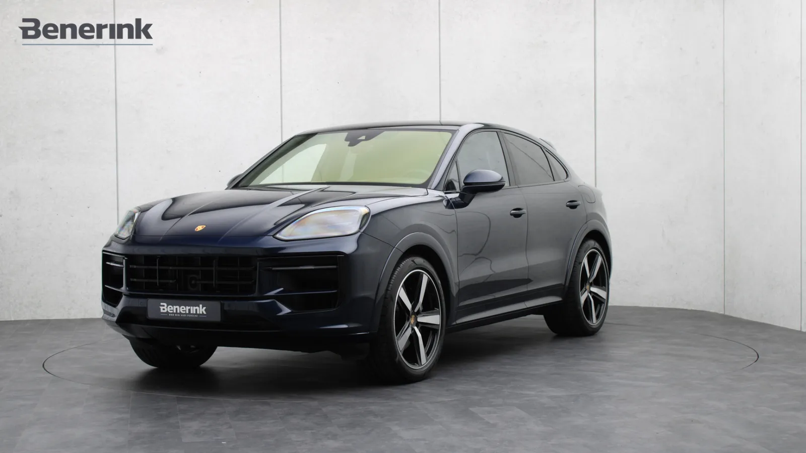 Porsche Cayenne (2023) — foto 1