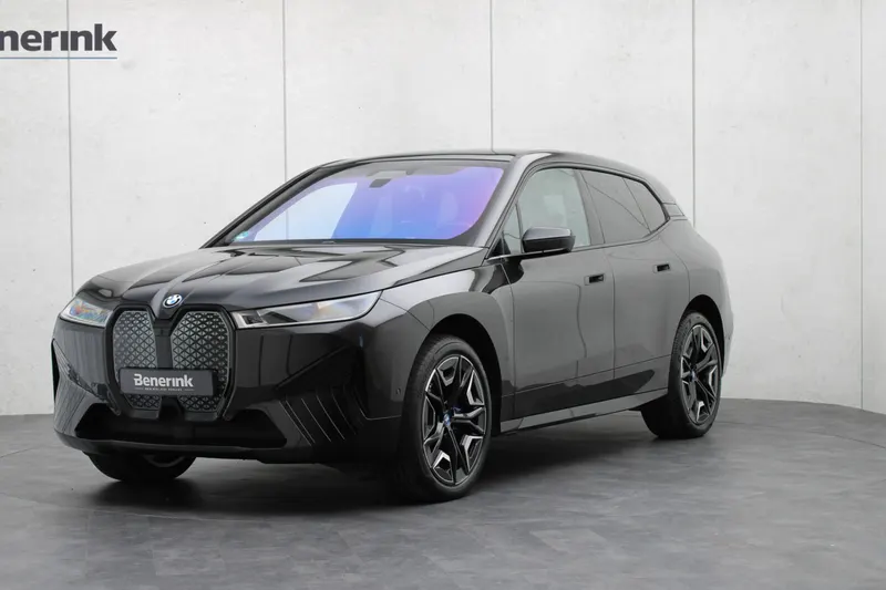 BMW iX (2021)