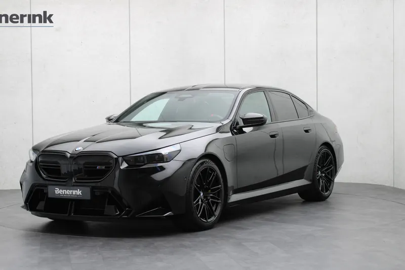 BMW M5 (2025)
