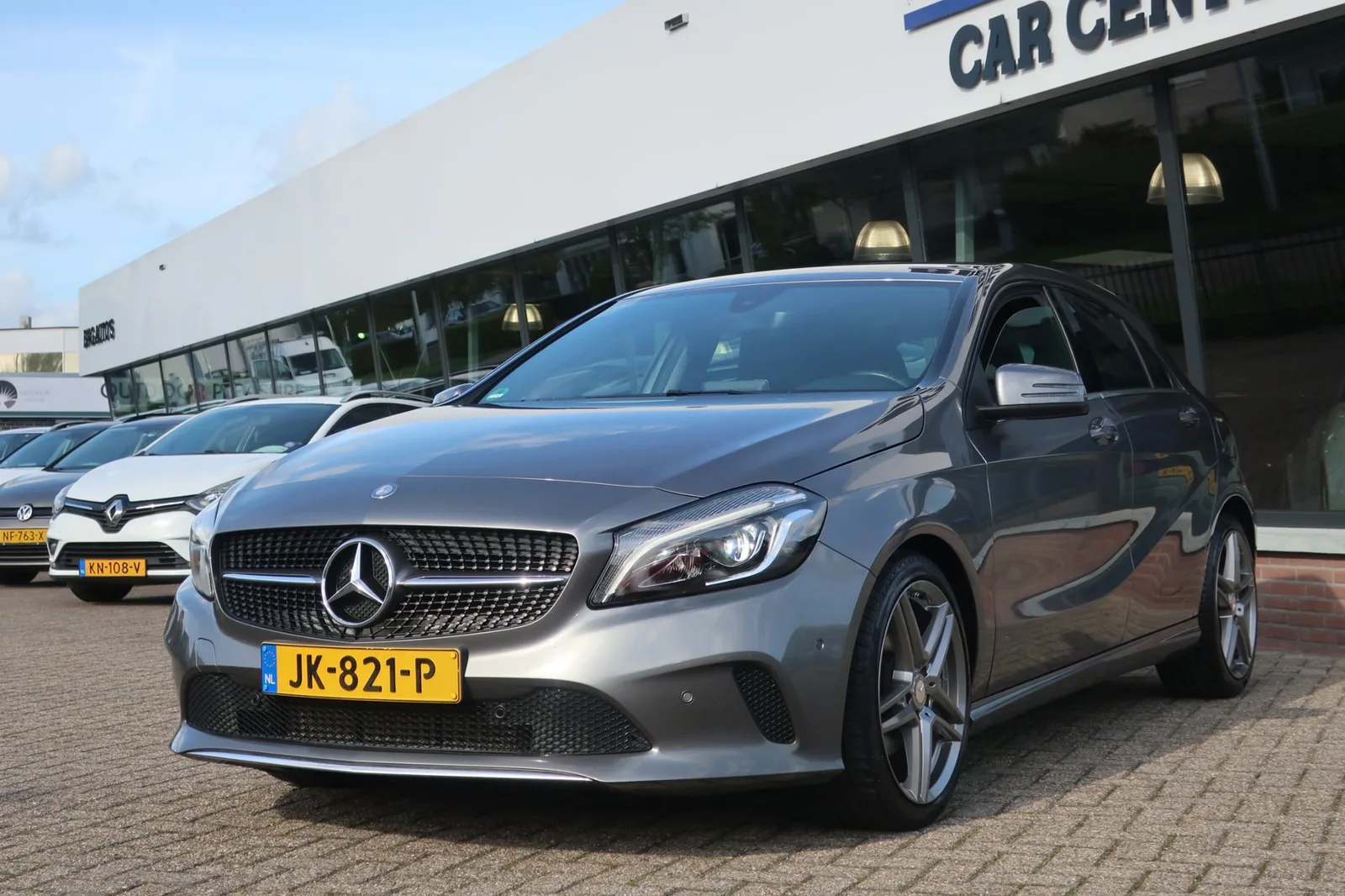 Mercedes-Benz A-Klasse (2016) — foto 1