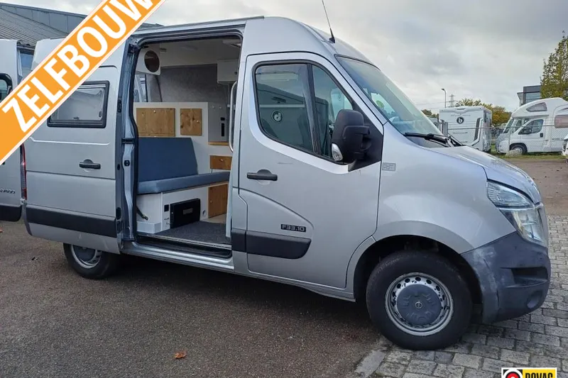 Nissan NV400 (2012)