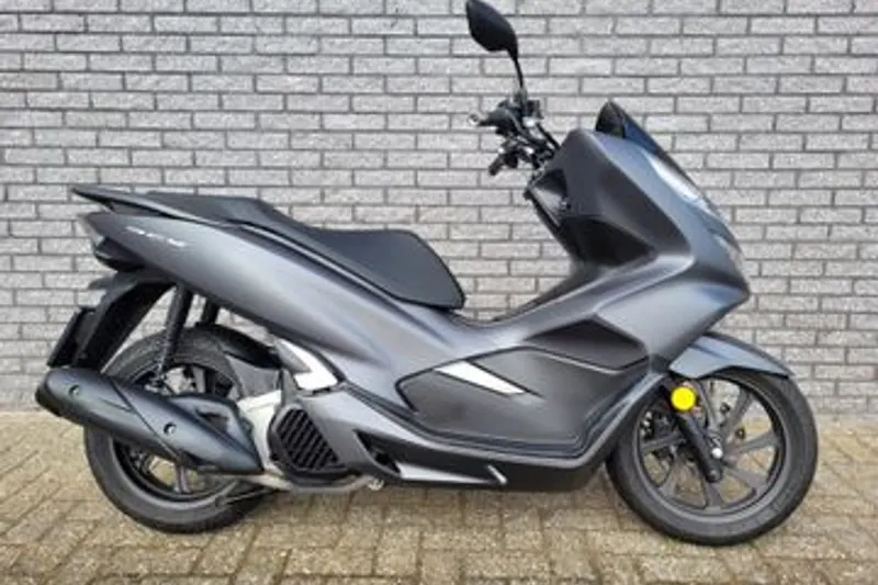 Honda WW125A (2020)