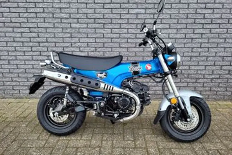 Honda ST 125 DAX (2024)