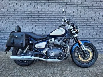 Royal Enfield Super Meteor 650 (2023) — foto 1