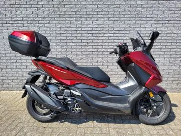 Honda NSS350 Forza (2025) — foto 1