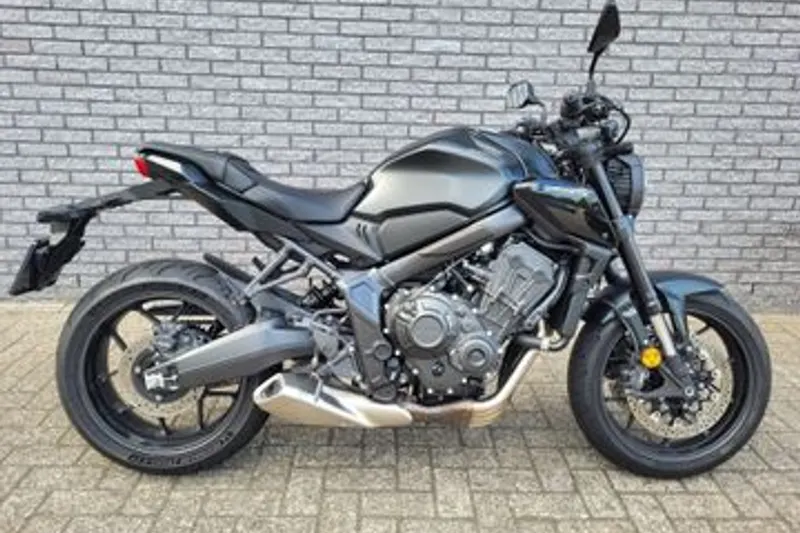 Honda CB650R (2023)