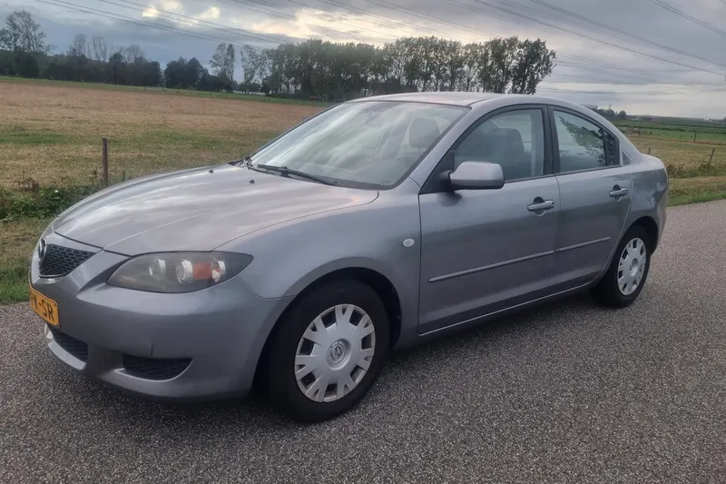 Mazda 3 (2004)