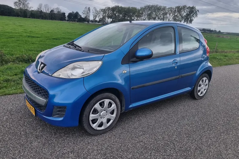 Peugeot 107 (2010)