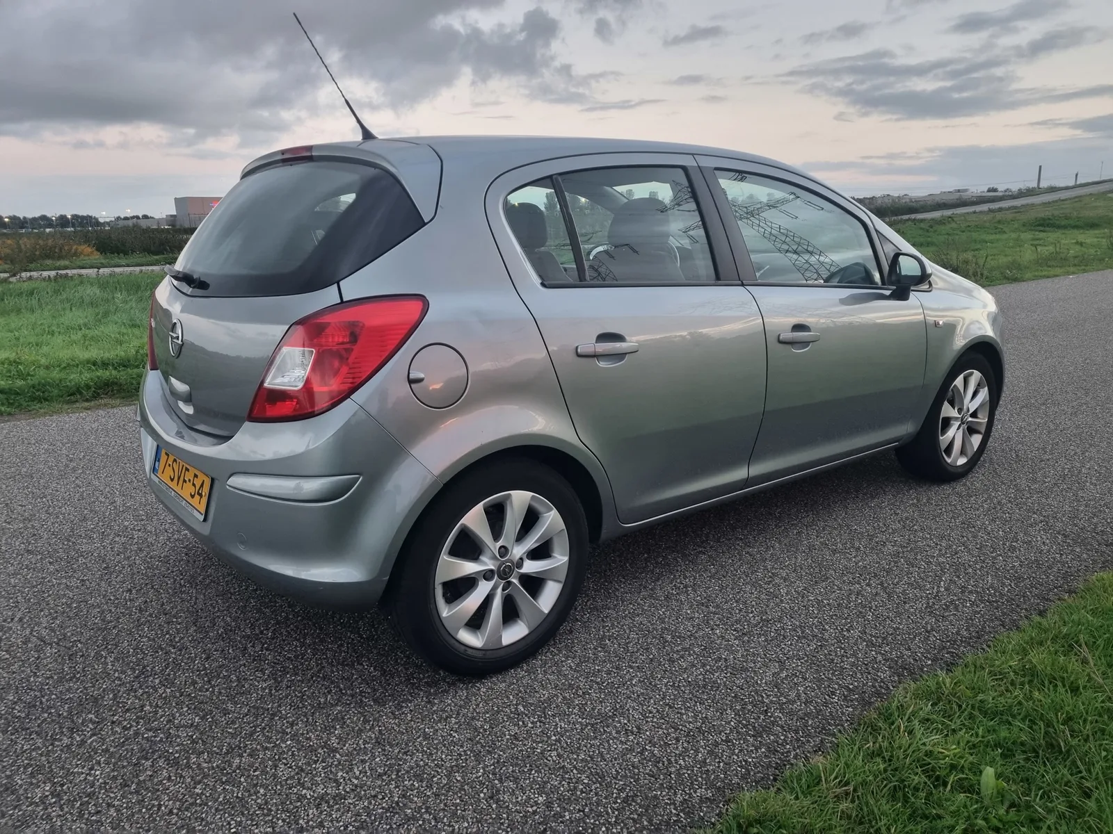 Opel Corsa (2012) — foto 1