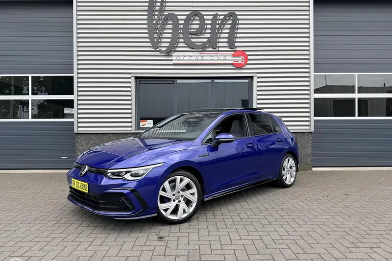 Volkswagen Golf (2023)