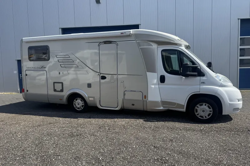 Hymer Exclusive (2012)