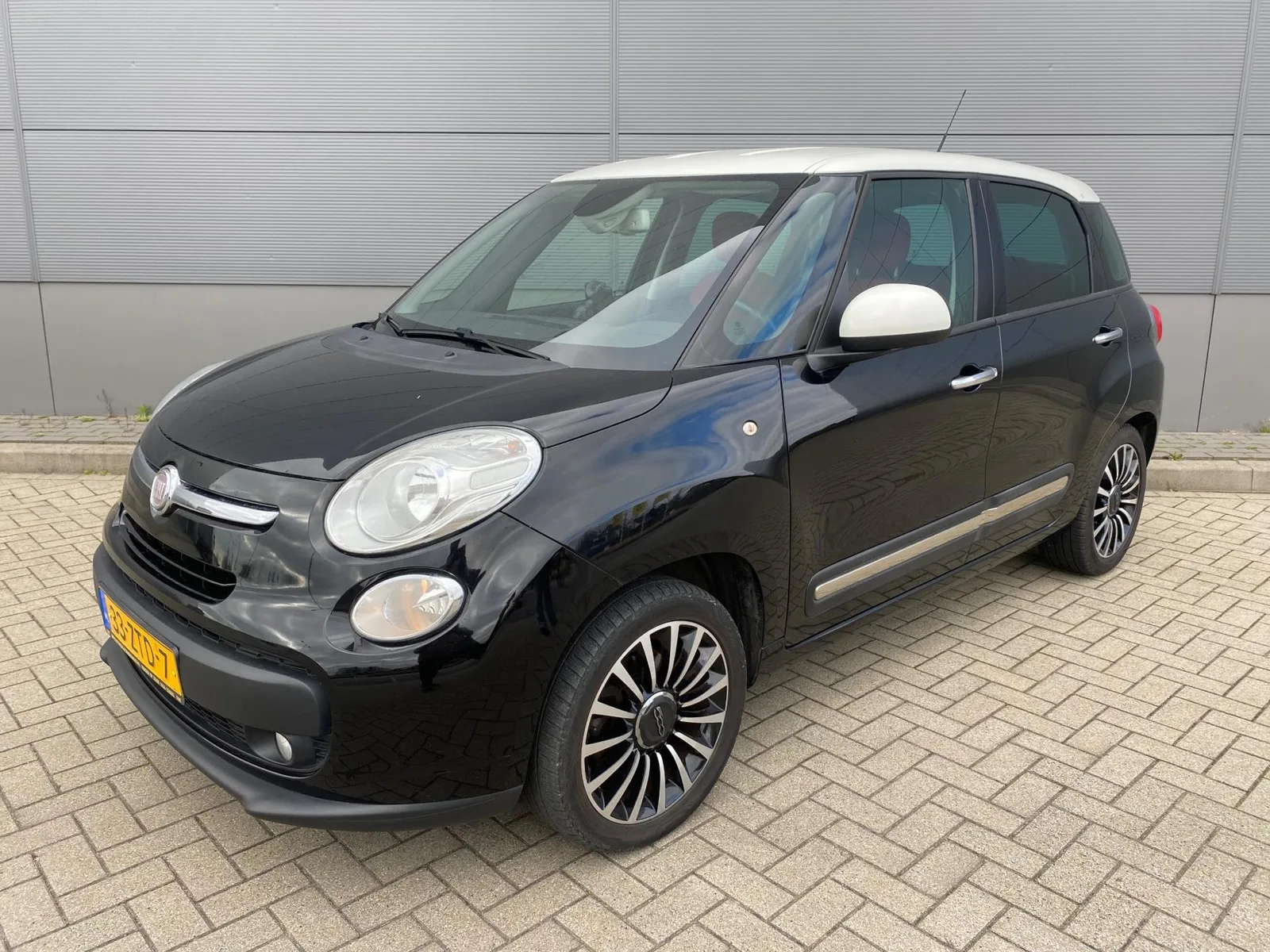 Fiat 500L (2013) — foto 1