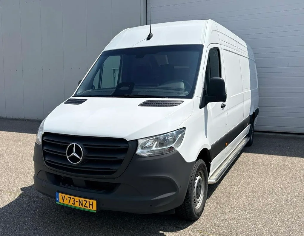 Mercedes-Benz Sprinter (2024) — foto 1
