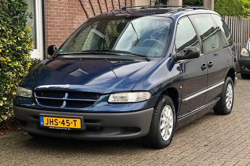 Chrysler Voyager (2000)