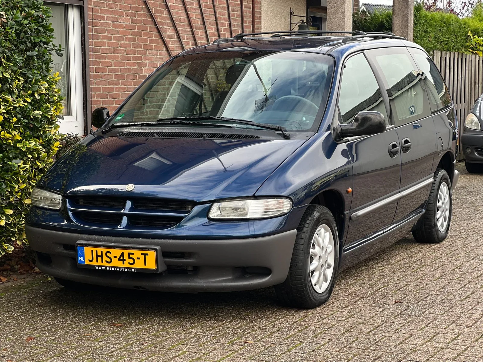 Chrysler Voyager (2000) — foto 1