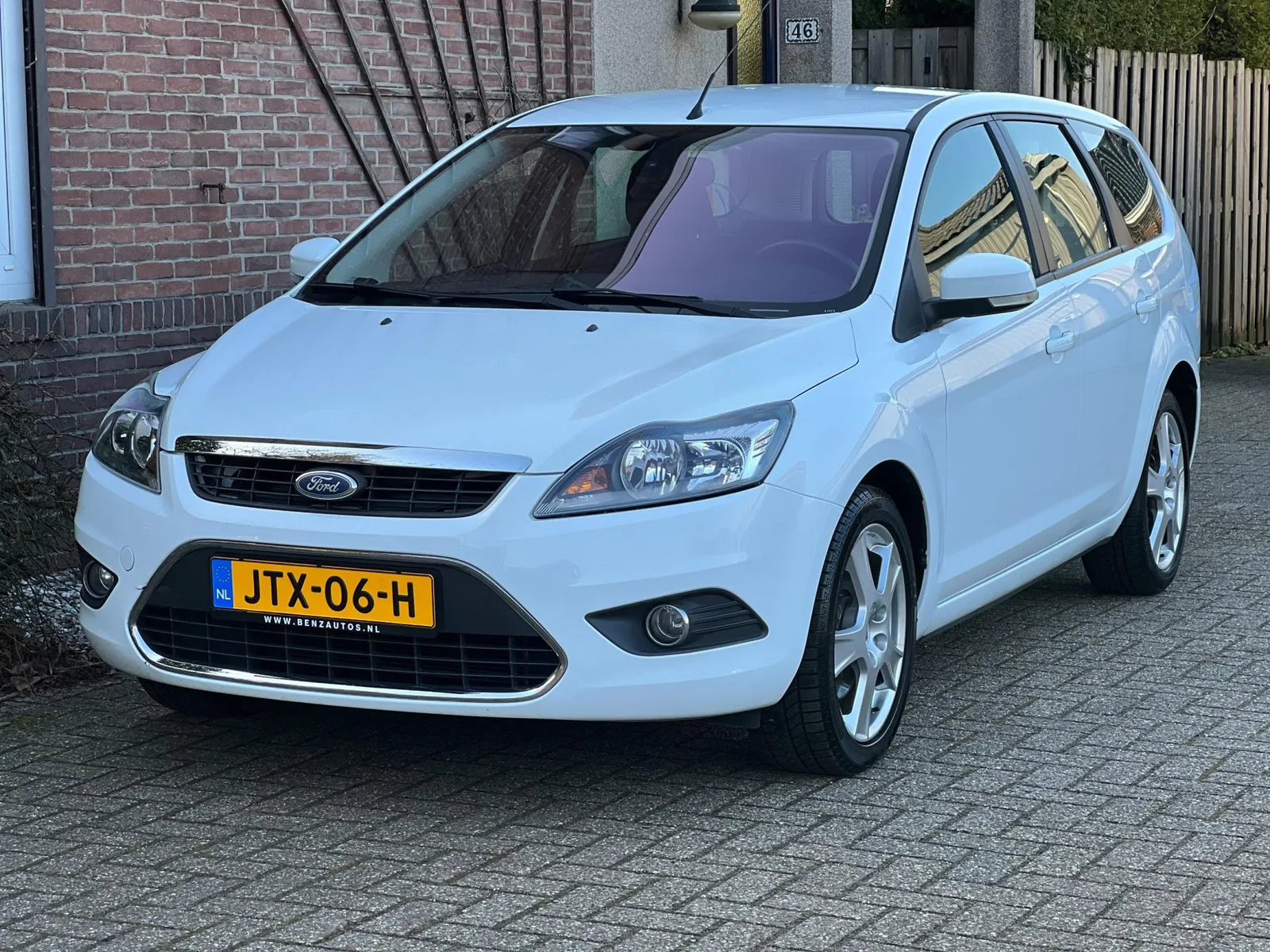 Ford Focus (2008) — foto 1