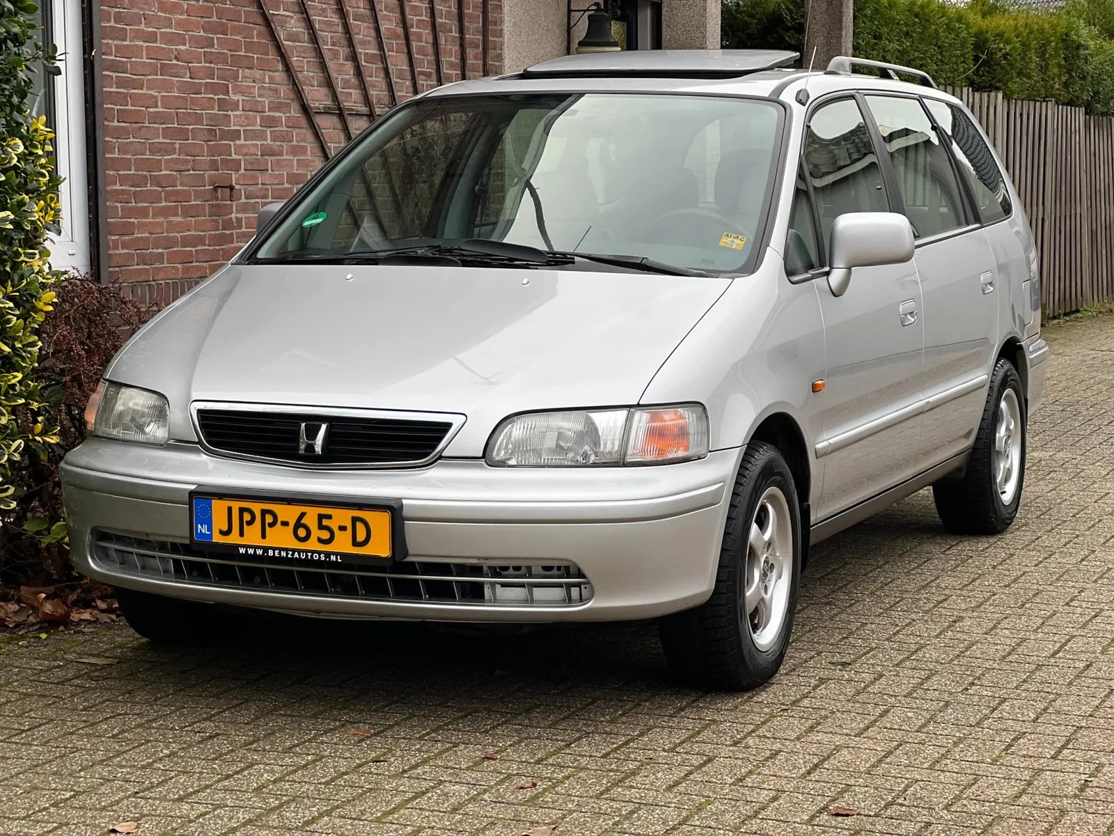Honda SHUTTLE (2000) — foto 1