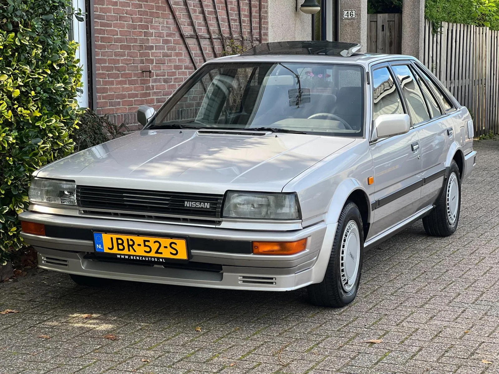 Nissan Bluebird (1987) — foto 1