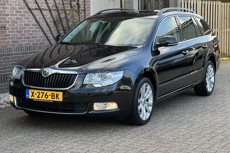 Škoda Superb (2012)