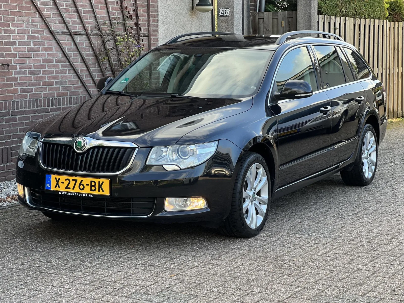 Škoda Superb (2012) — foto 1