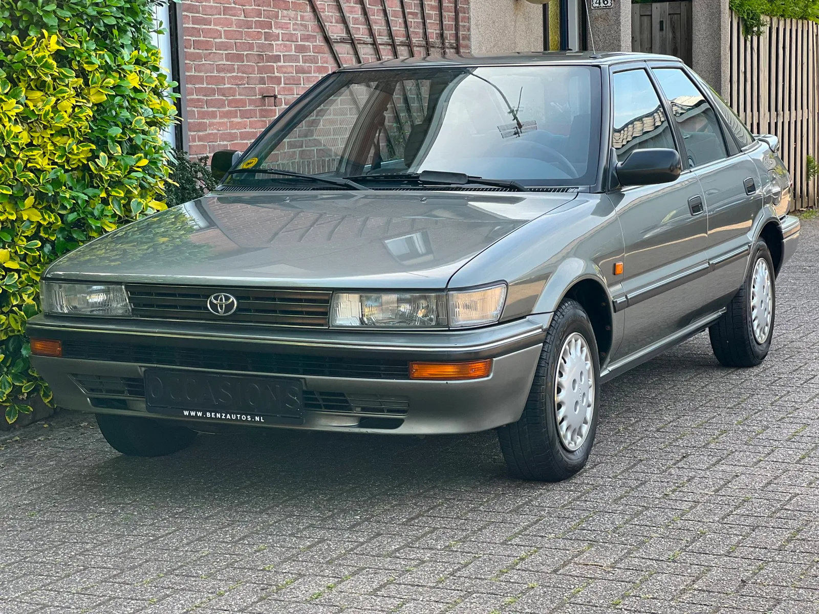 Toyota Corolla (1991) — foto 1