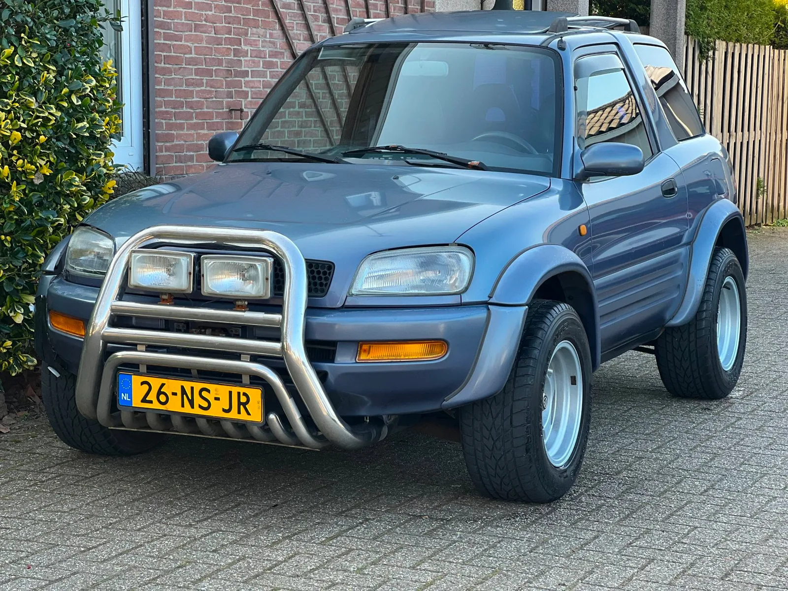 Toyota FunCruiser RAV4 (1996) — foto 1