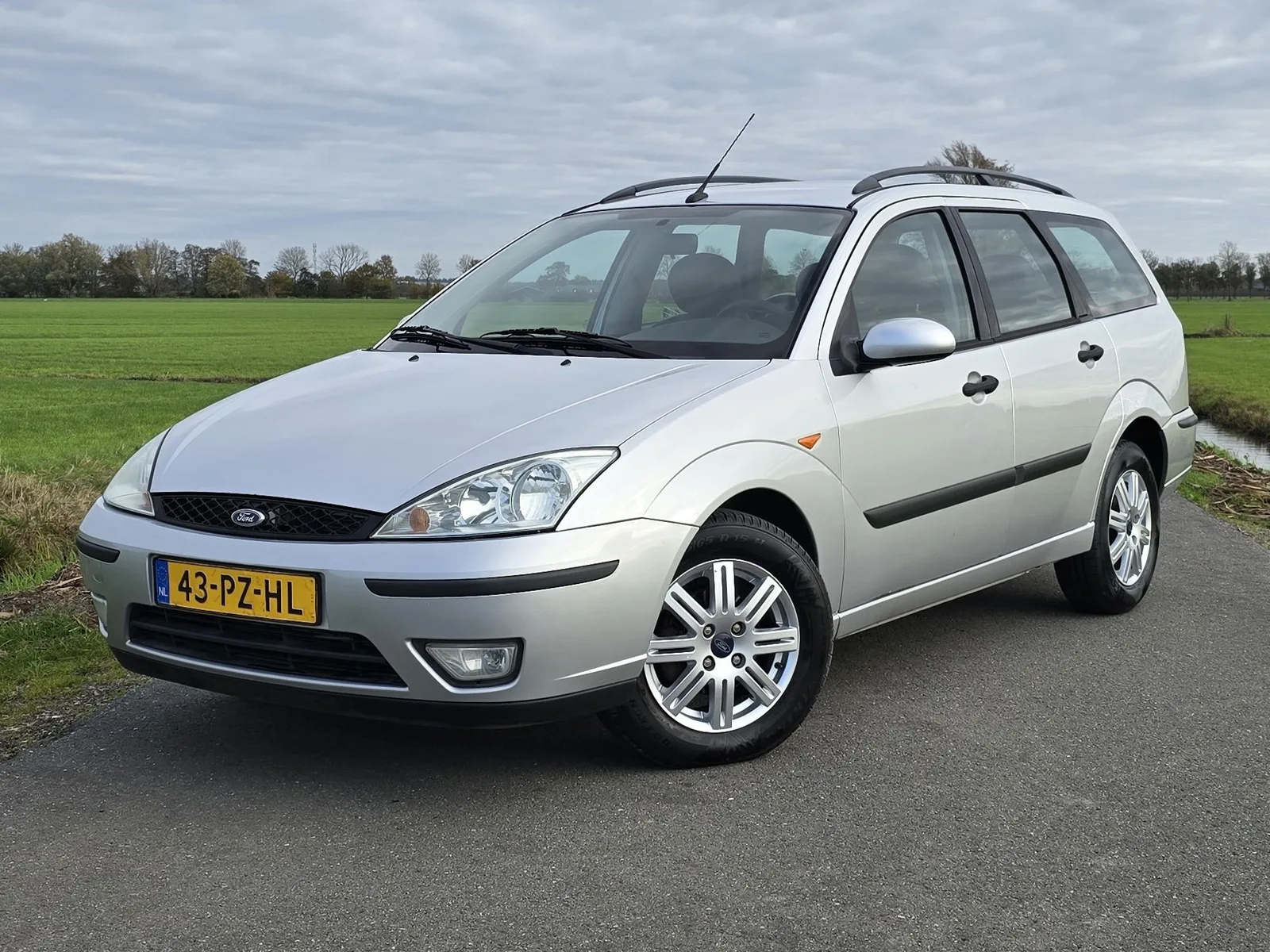Ford Focus (2005) — foto 1