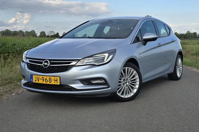 Opel Astra (2016)